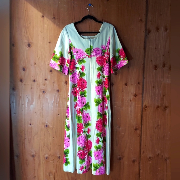 Ui Maikia Vintage Pink & White Floral Patterned Cotton Maxi Dress - Picture 2 of 9